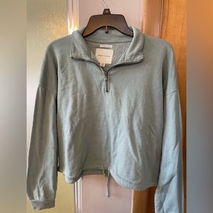 American Eagle drawstring waist quarter zip top, size small!